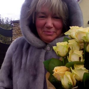 Фото товара 11 кремовых роз в Днепре