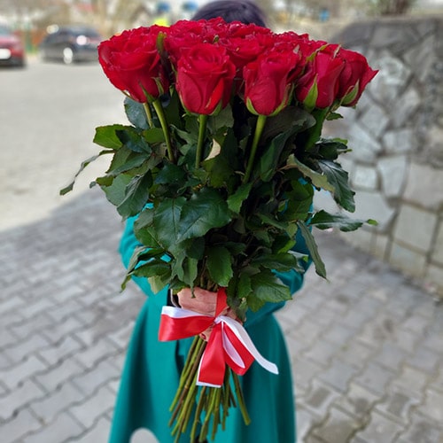 Замовити до Нового року букет з категорії «Троянди» | «Букетик Дніпра» цветы и подарки к новому году в категории Троянди | «Букетик Дніпра»